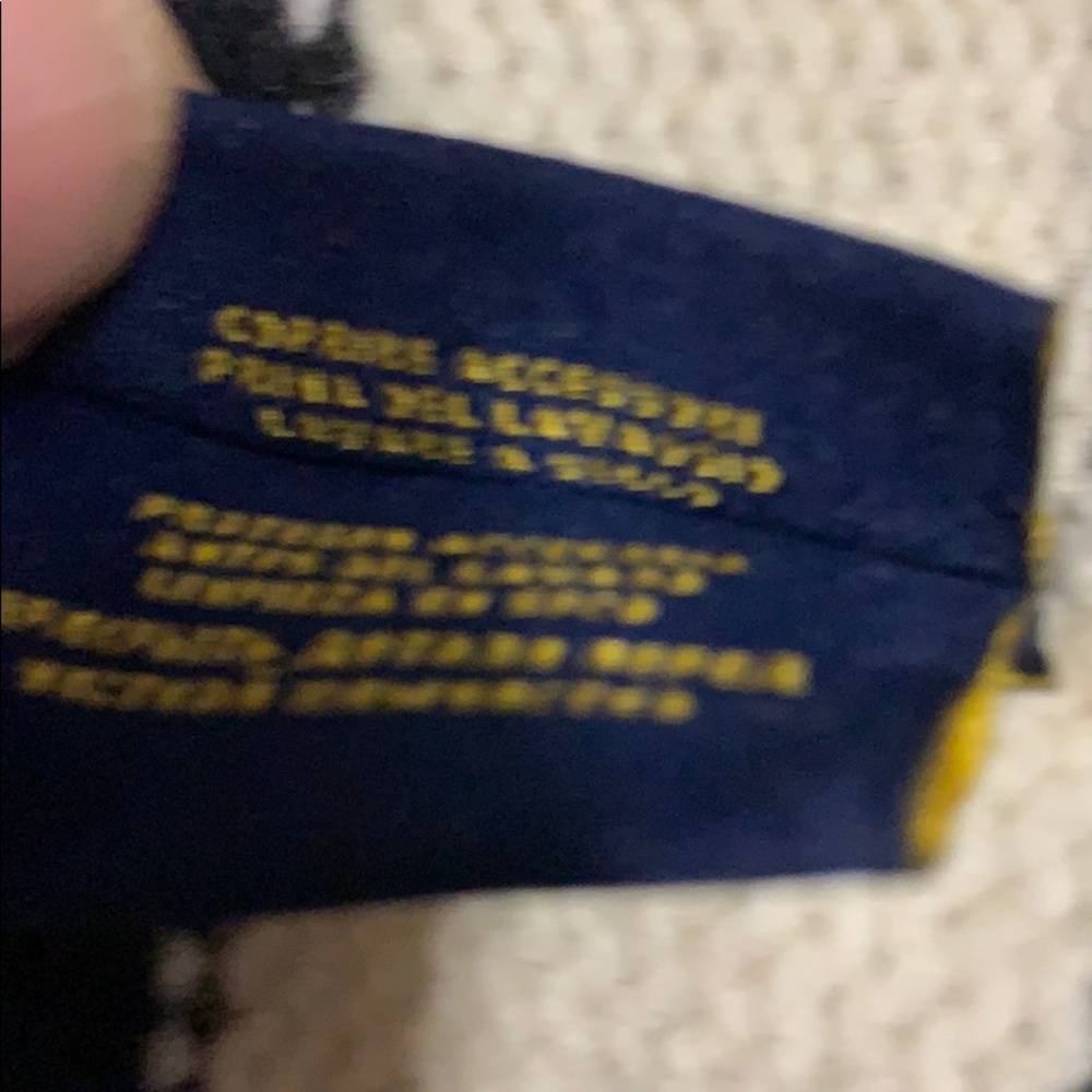 Wool Sweater - Picture 8 of 9